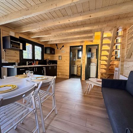 Parc Residentiel De Loisir : Le Loup Blanc Du Riou Hotel Barcelonnette Exterior foto