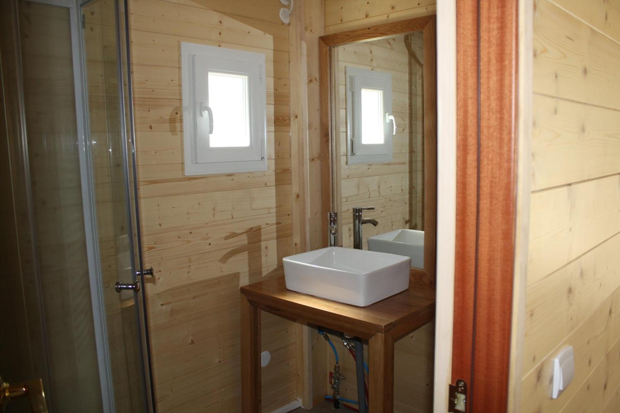 Parc Residentiel De Loisir : Le Loup Blanc Du Riou Hotel Barcelonnette Exterior foto