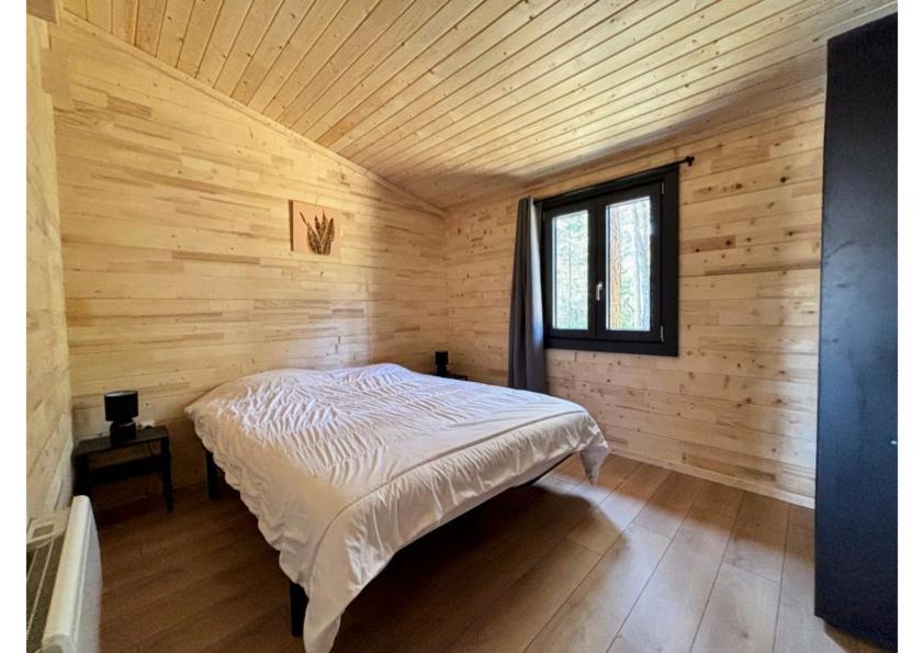 Parc Residentiel De Loisir : Le Loup Blanc Du Riou Hotel Barcelonnette Exterior foto
