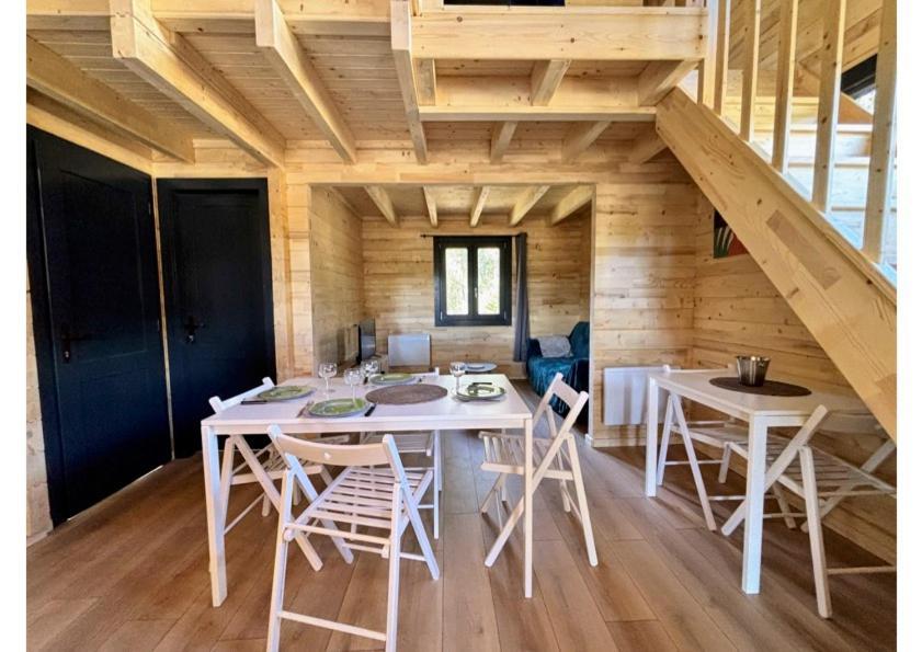 Parc Residentiel De Loisir : Le Loup Blanc Du Riou Hotel Barcelonnette Exterior foto