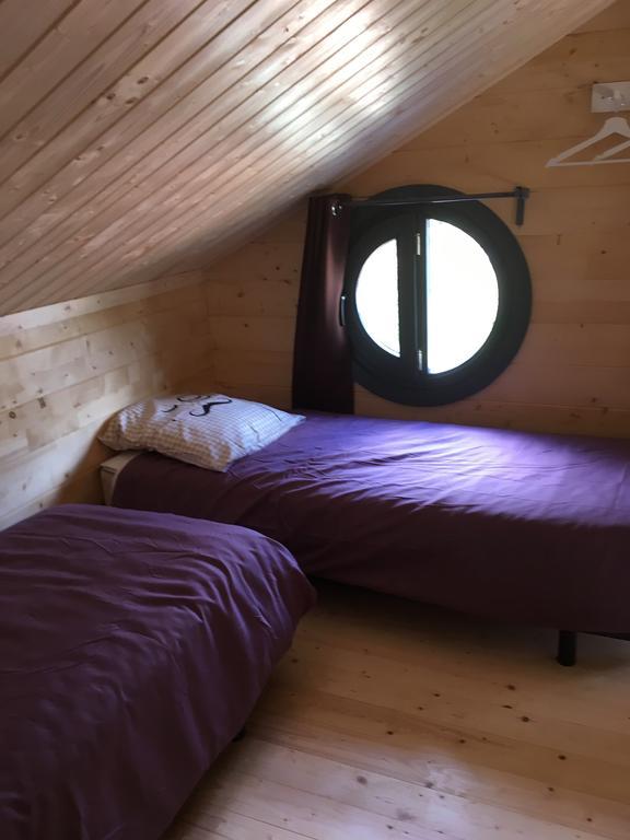 Parc Residentiel De Loisir : Le Loup Blanc Du Riou Hotel Barcelonnette Exterior foto